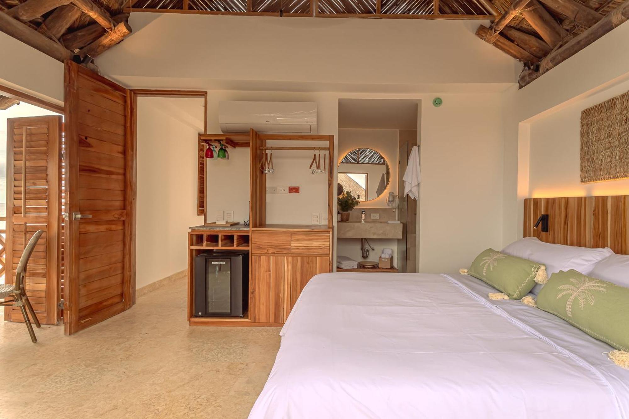 Islawa Soy Local - Isla Privada Hotel Baru Exterior photo