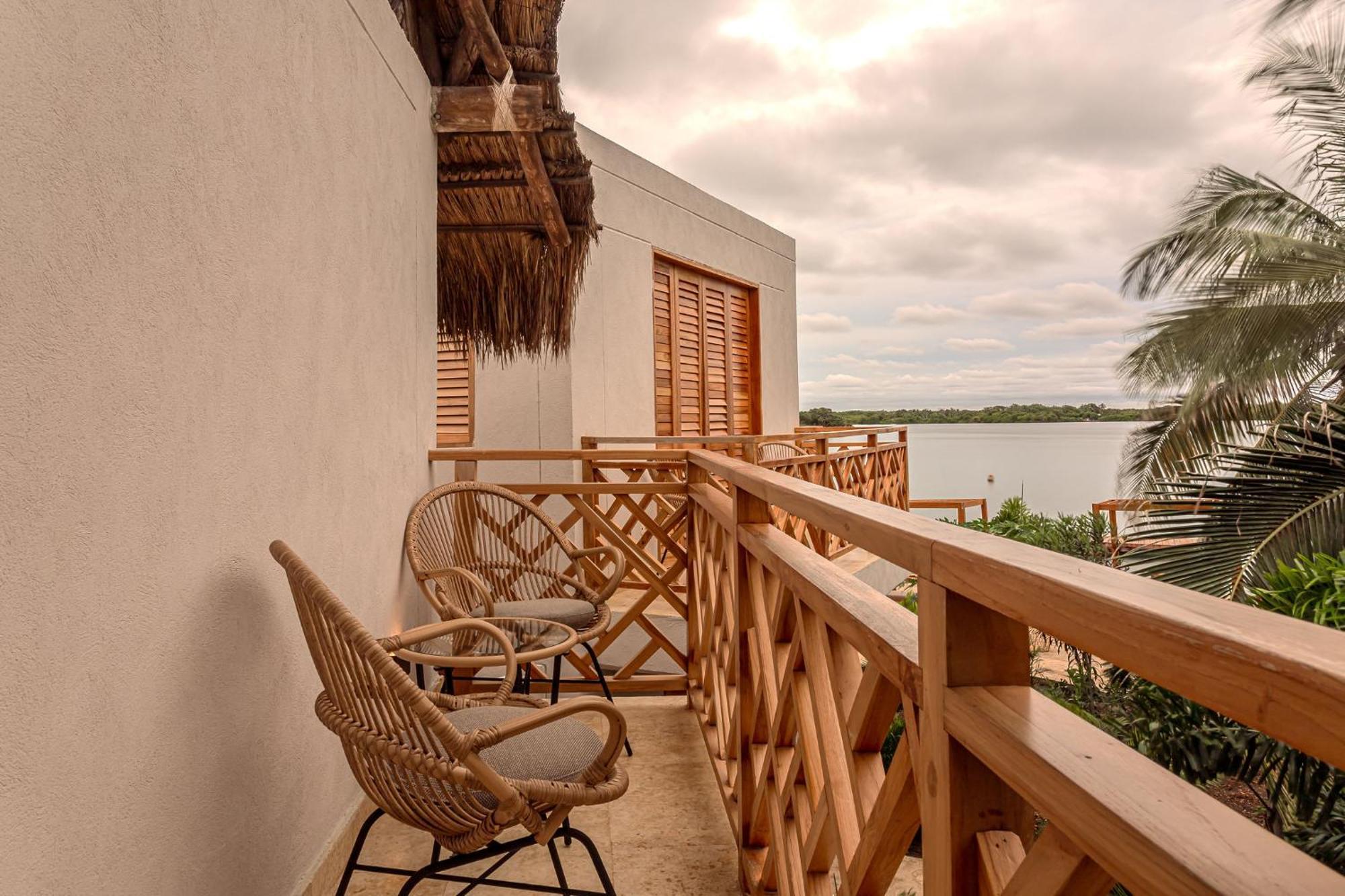 Islawa Soy Local - Isla Privada Hotel Baru Exterior photo