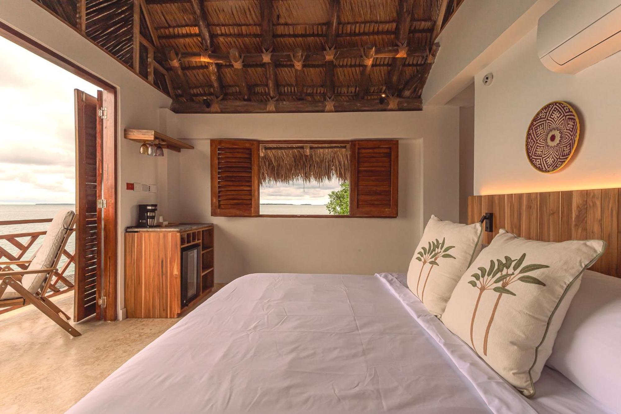 Islawa Soy Local - Isla Privada Hotel Baru Exterior photo