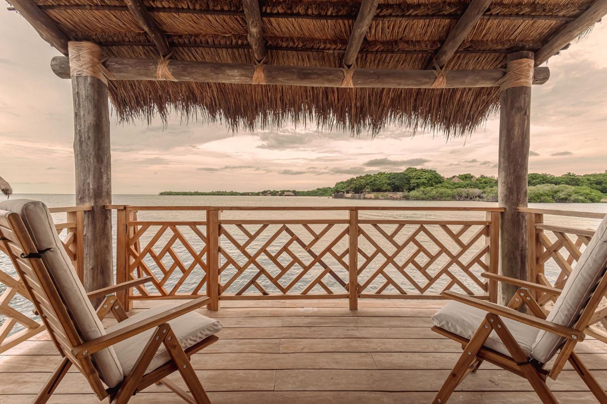 Islawa Soy Local - Isla Privada Hotel Baru Exterior photo