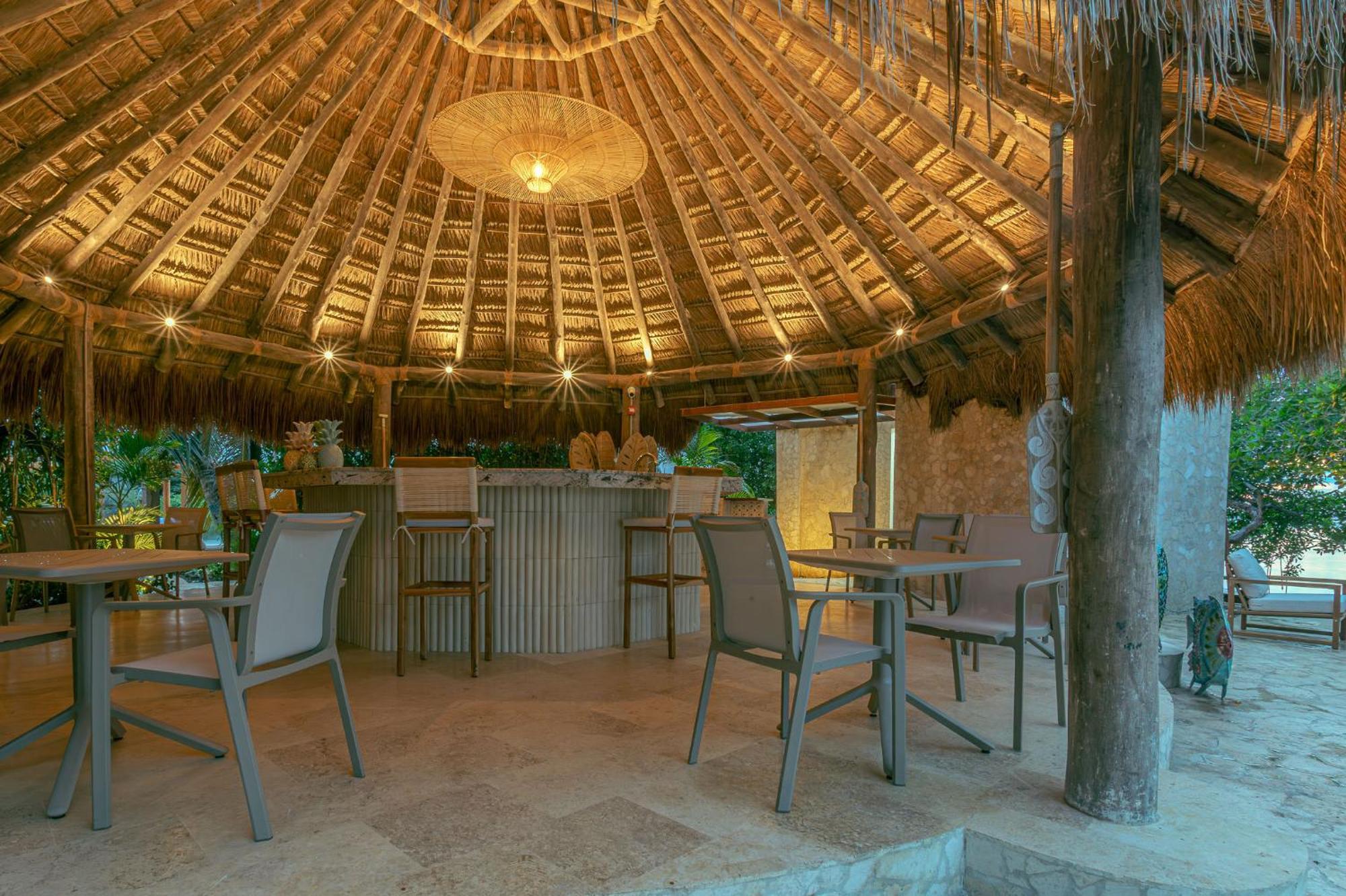 Islawa Soy Local - Isla Privada Hotel Baru Exterior photo