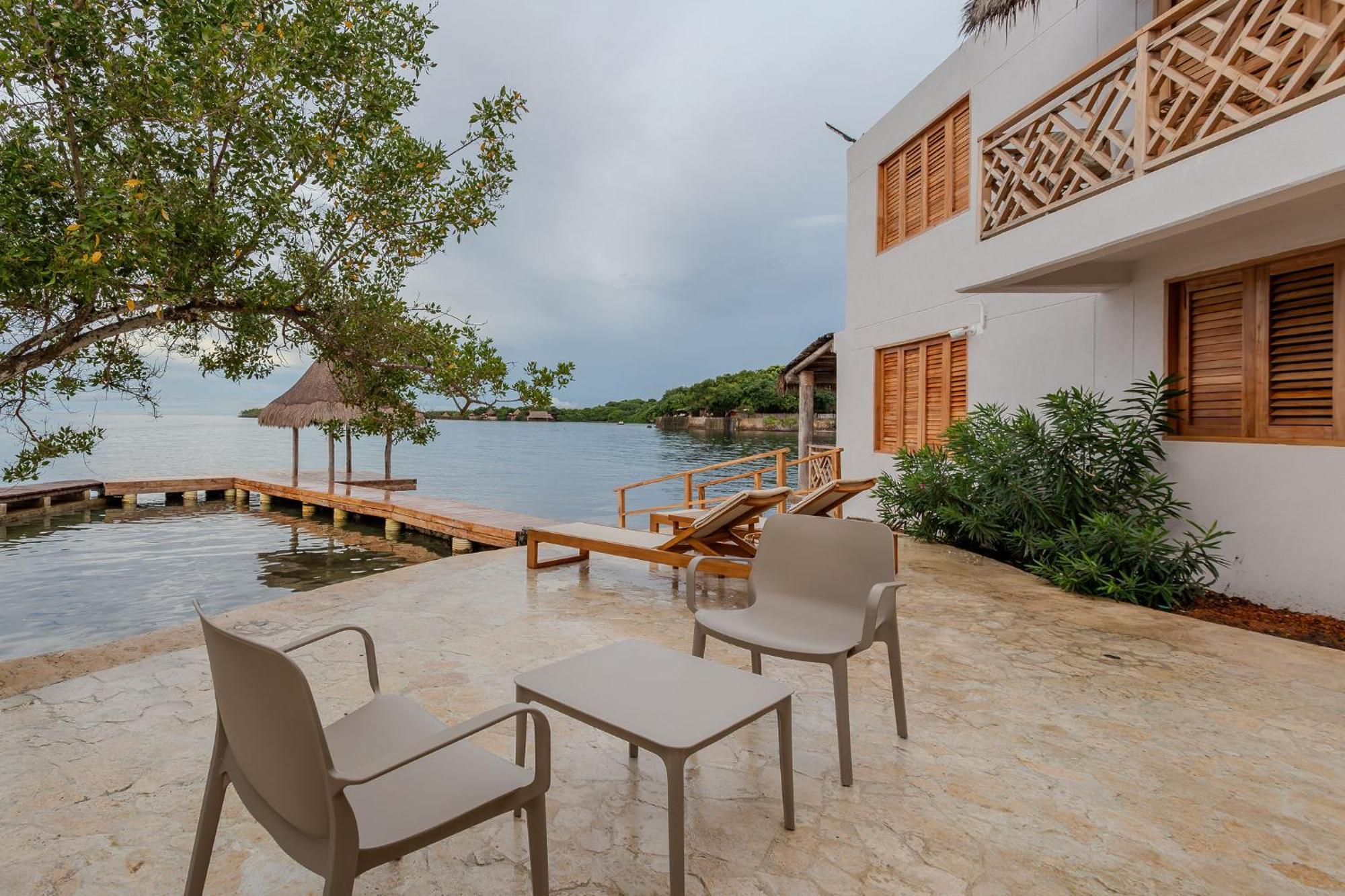 Islawa Soy Local - Isla Privada Hotel Baru Exterior photo