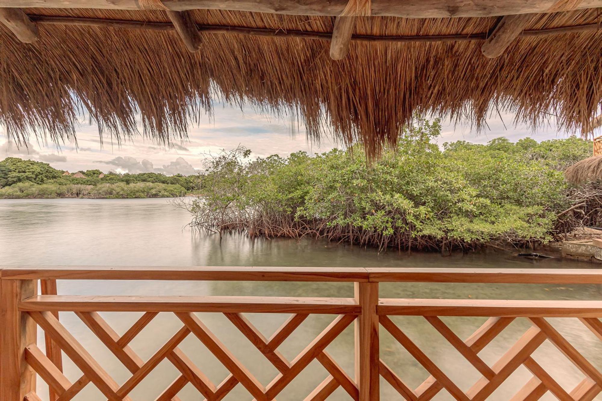 Islawa Soy Local - Isla Privada Hotel Baru Exterior photo