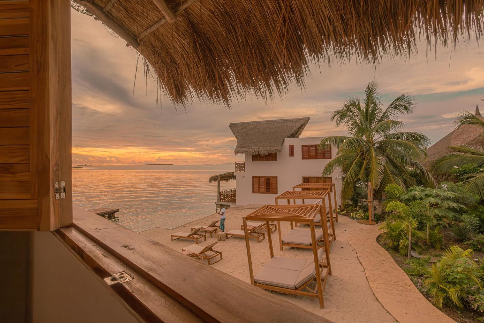 Islawa Soy Local - Isla Privada Hotel Baru Exterior photo
